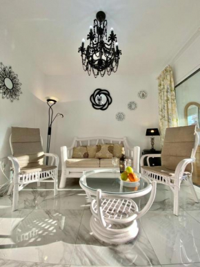 SHR043 Nerja Medina Apartamento cerca de Playa Torrecilla, Nerja